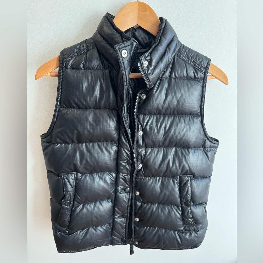 J crew size XS shiny black puffer vest!